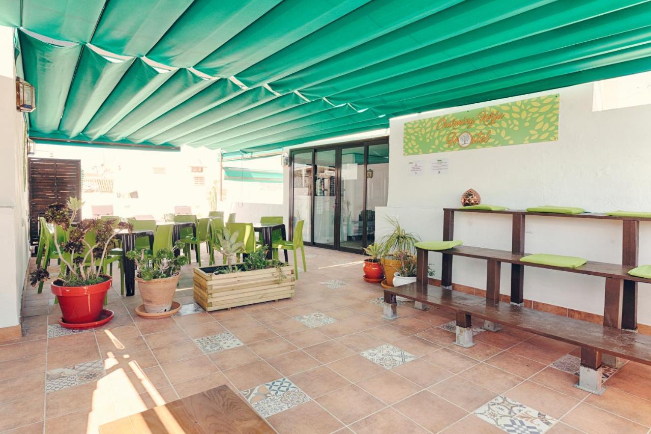 Charming Nerja Hostel Экстерьер фото